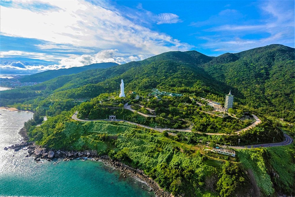 Trekking Da Nang Son Tra Peninsula 1 Day